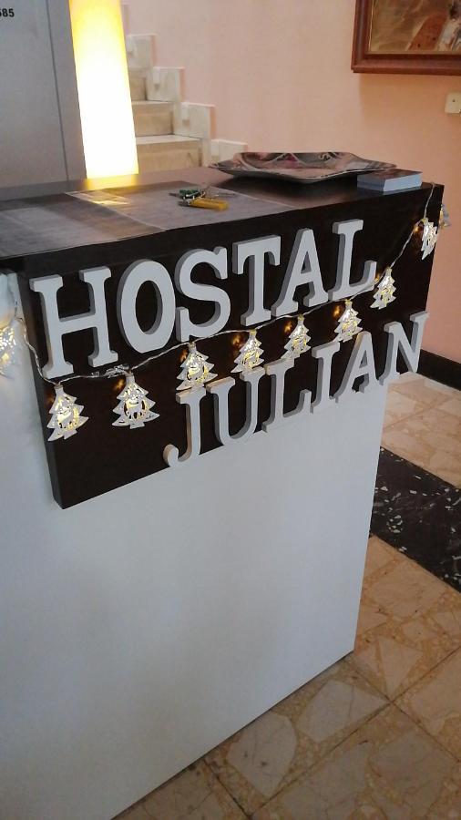 Hostal Julian Brunete Dış mekan fotoğraf
